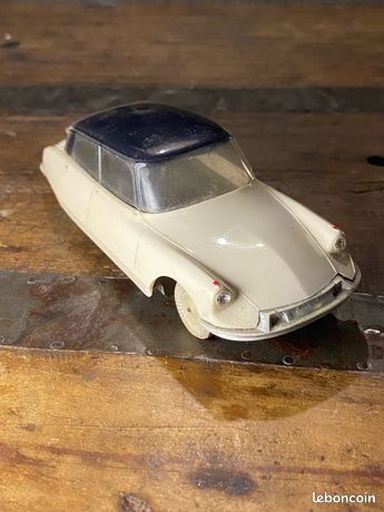 MINIALUXE CITROEN DS 19 SCALE 1/32 A FRICTION VERTE PAVILLON BEIGE