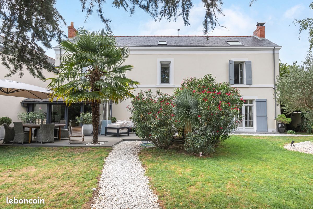 Maison 6 pièces 175 m² · à Angers · 175 m² · 943 000 €