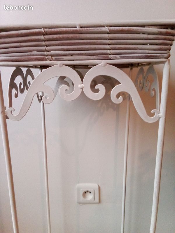 Sellette Structure Métal Blanc et Bambou Motifs Arabesques (image 3)