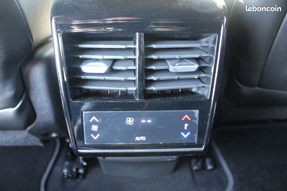 Ds DS 7 CROSSBACK II PALLAS DIESEL 130 EAT8 BOITE AUTO CAMÉRA 180 JANTES 19 GRAND GPS 3D FULL LEDS (image 12)