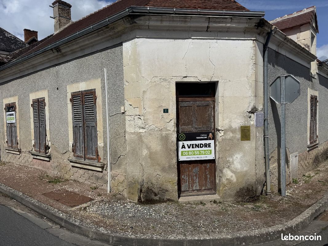 Maison 5 pièces 140 m² · à Saint-Michel-en-Brenne · 140 m² · 35 000 €