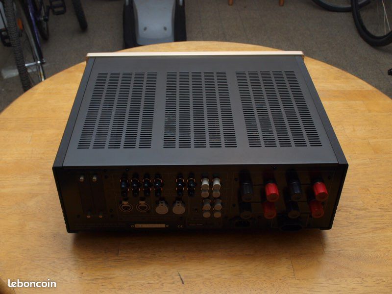 Accuphase E-406V - Ampli / stéréo - Très bon état (image 2)