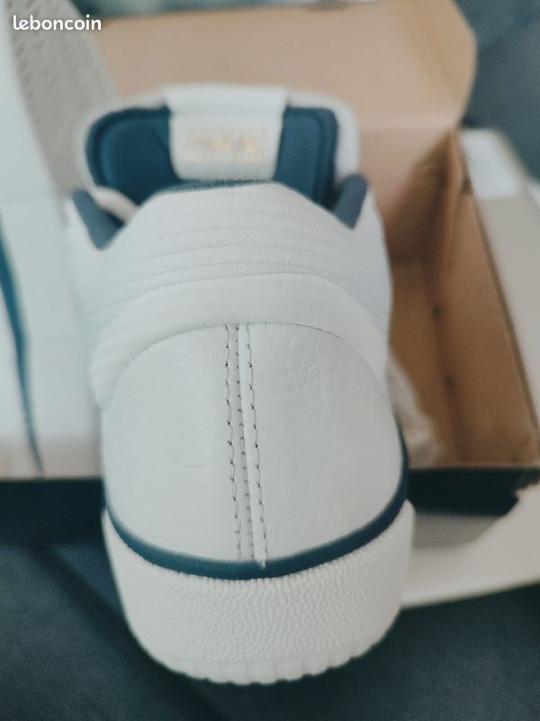 Adidas Tyshawn (image 3)
