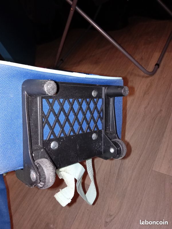 Sac cartable reine des neiges a roulettes (image 3)