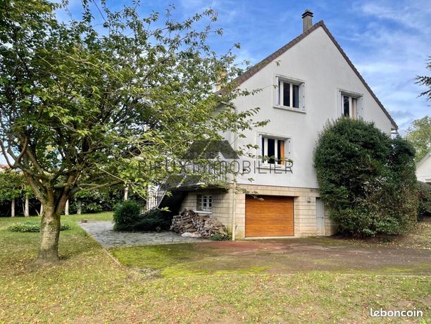 Maison 9 pièces 207 m²