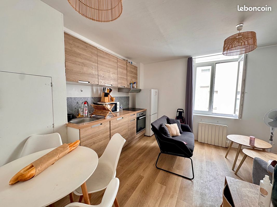 Immeuble 10 pièces 150 m² · à Lille · 150 m² · 420 000 €