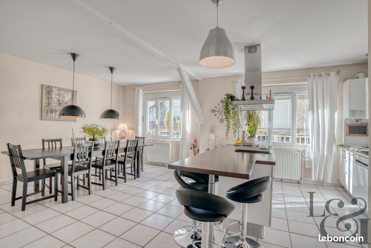 Maison 5 pièces 114 m² · à Sainte-Livrade-sur-Lot · 114 m² · 99 900 €