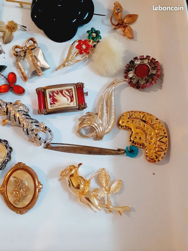 Broche Ancienne Française Vintage - Bijou Rare En Métal - Occasion, Origine France