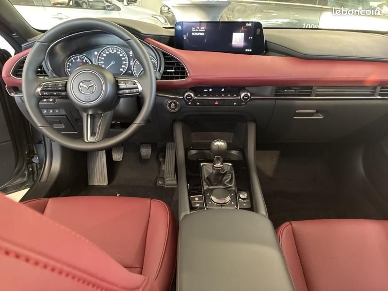 Mazda Mazda 3 2.0 e-SKYACTIV-X M-Hybrid 186ch Takumi RED TO 2025 Euro6e (image 12)