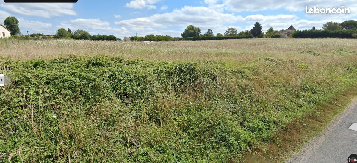 Terrain 9222 m² · à Lédat · 9 222 m² · 66 000 €