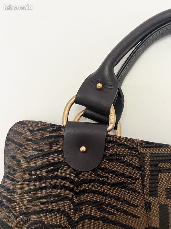Grand Sac en Toile Zébrée et Cuir Fendi comme neuf (image 2)