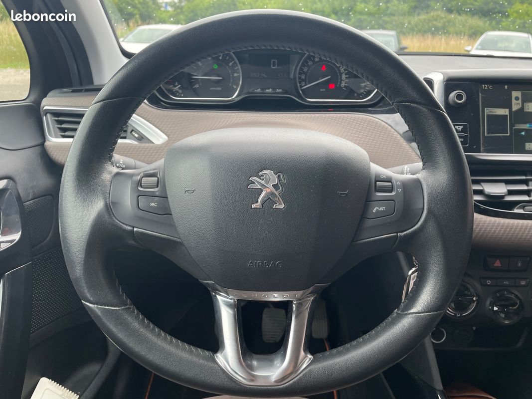 PEUGEOT 2008 1.2 80CV ACCESS (SUIVI COMPLEt) (image 19)