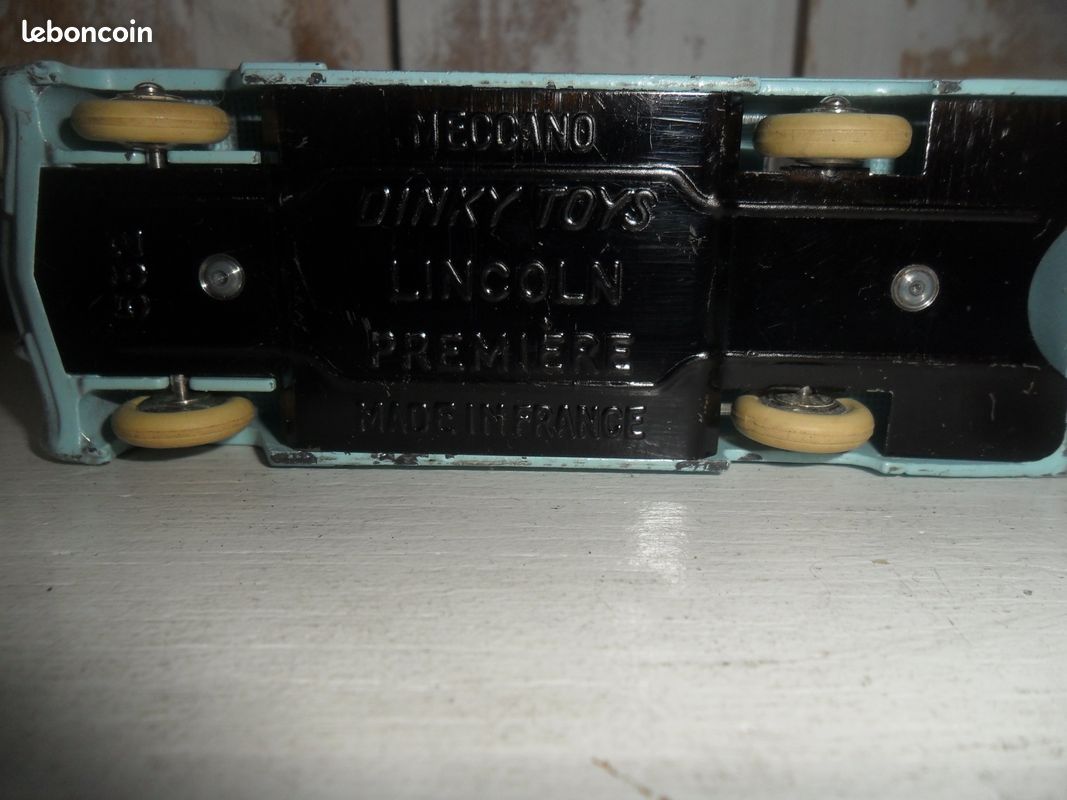 DINKY TOYS - LINCOLN PREMIERE - N° 532