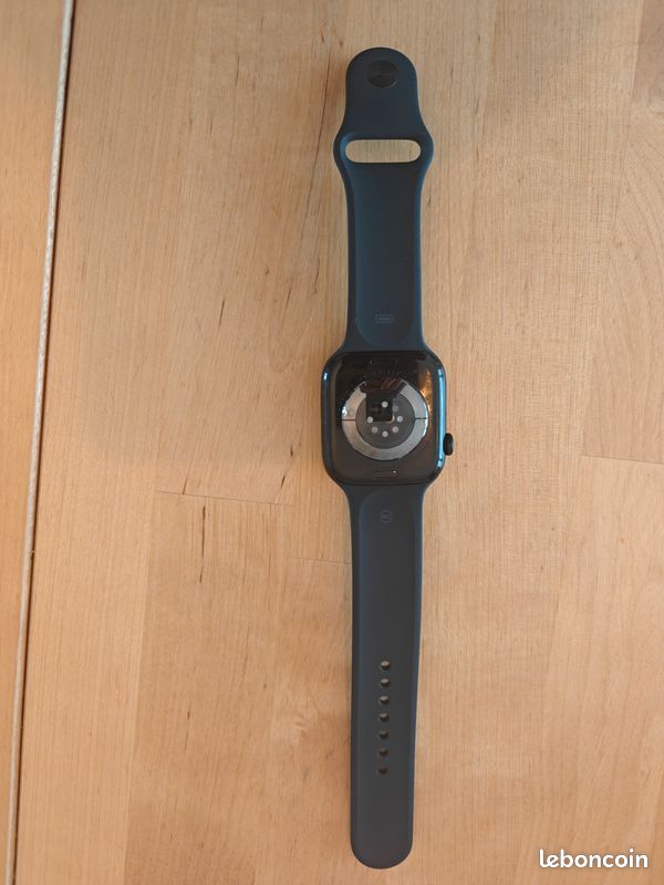 Apple Watch Series 10 (46mm) GPS Aluminium Jet Black - Unused( Brand new) + Native Union Loop (image 2)