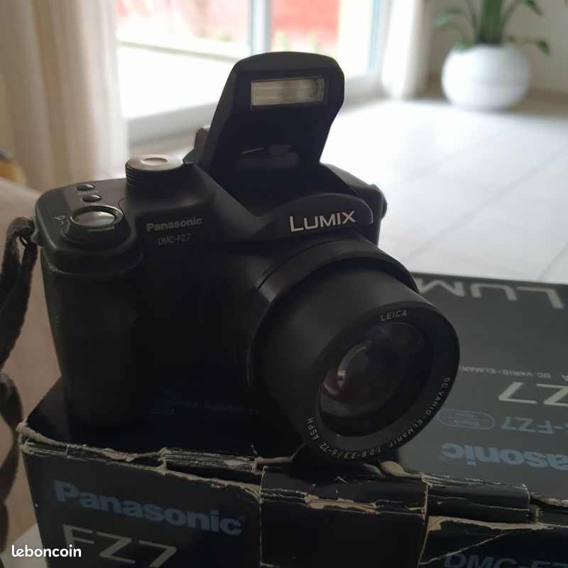 Panasonic Lumix DMC-FZ7 - Appareil Photo Bridge 12x Optique - Noir - Occasion