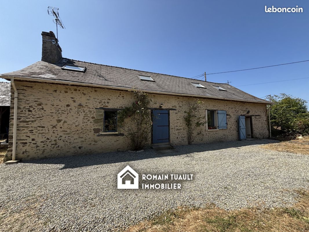 Maison 6 pièces 208 m² · à La Guerche-de-Bretagne · 208 m² · 232 000 €
