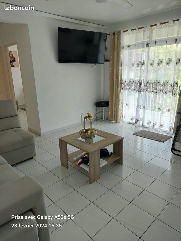 Appartement 2 pièces 45 m² · à Schoelcher · 45 m² · 950 €