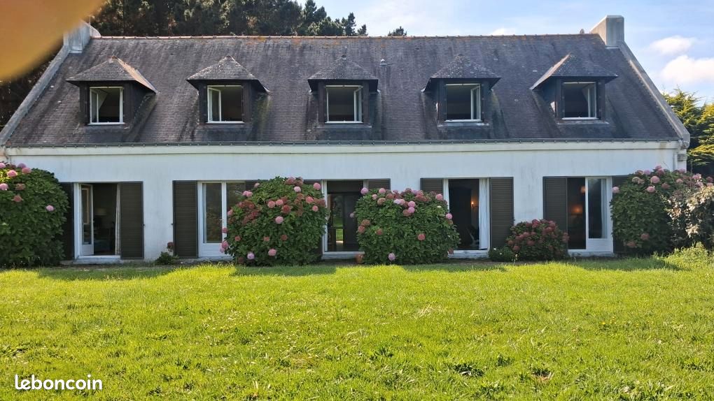 Maison 10 pièces 250 m² · à Le Palais · 250 m² · 1 480 000 €