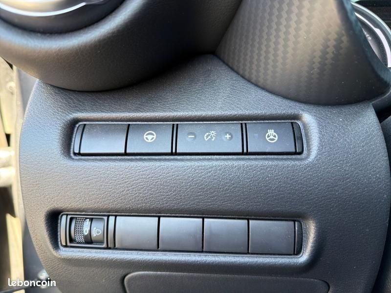Nissan Juke 1.6 Hybrid 143ch Tekna 2023 (image 14)