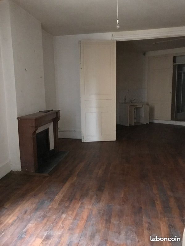 Appartement 2 pièces 44 m² · à Annonay · 44 m² · 37 000 €