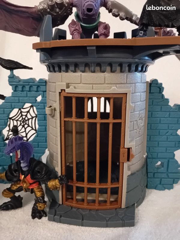 Beast Raider evil tower + figurines (image 4)