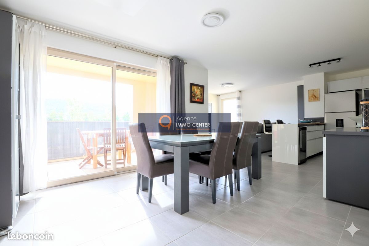 Appartement 4 pièces 90 m² · à Hyères · 90 m² · 385 000 €