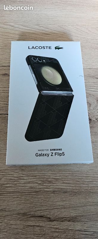 Coque Lacoste pour Samsung Galaxy Z Flip-5 NEUVE (image 1)