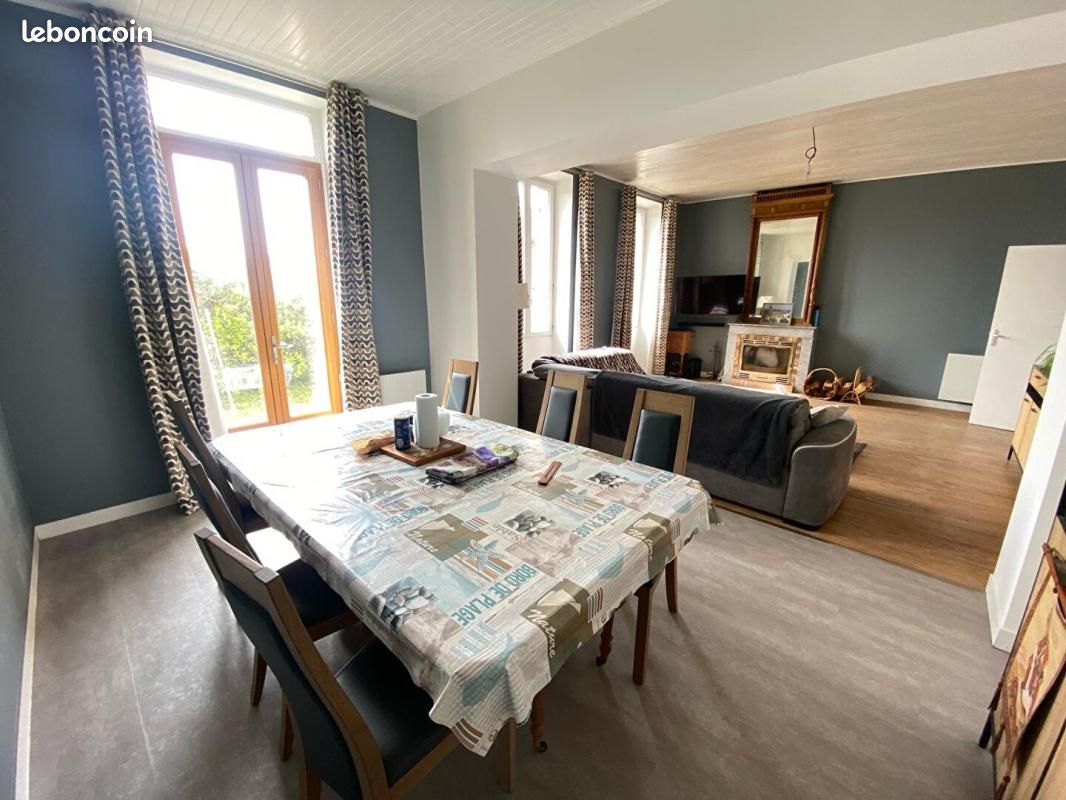 Maison 10 pièces 675 m² · à Lacanau · 675 m² · 2 884 000 €