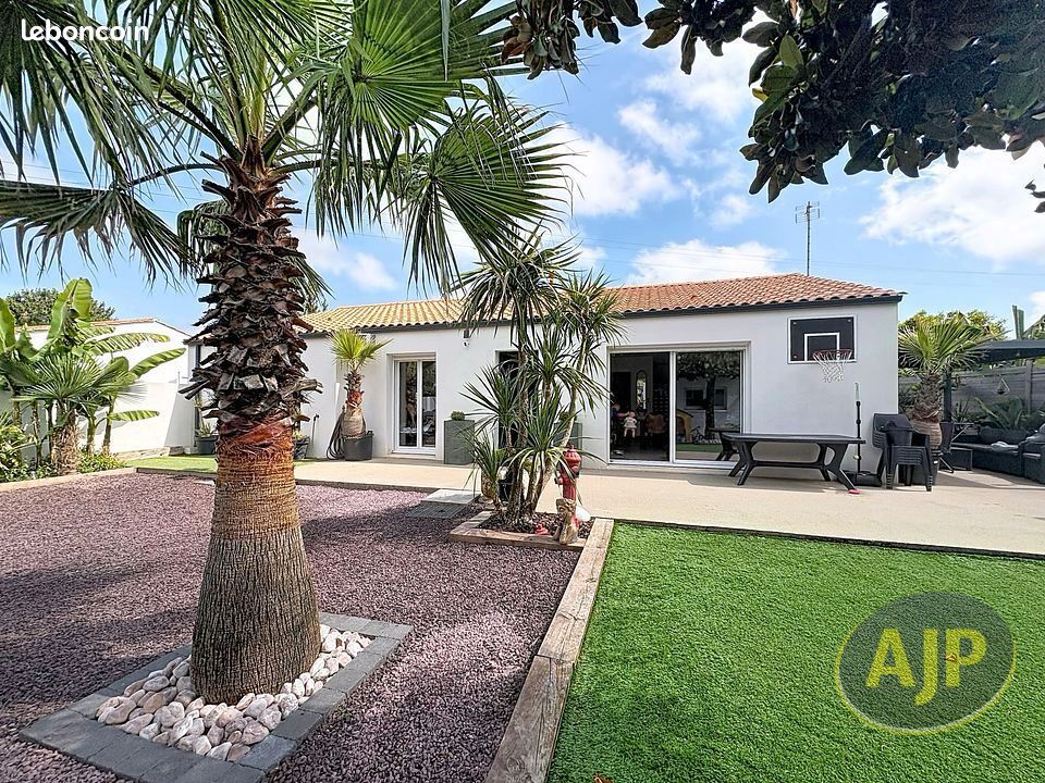 Maison 5 pièces 110 m² · à Challans · 110 m² · 348 000 €