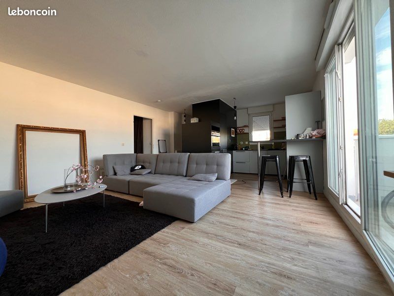 Parking 3 pièces 68 m² · à Bordeaux · 68 m² · 1 400 €