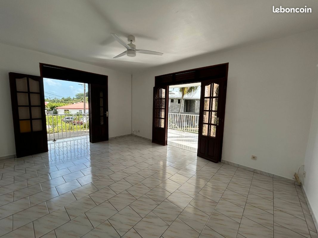 Maison 4 pièces 83 m² · à Les Abymes · 83 m² · 1 100 €