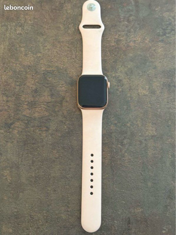 Apple Watch série 6 batterie 100% (image 1)