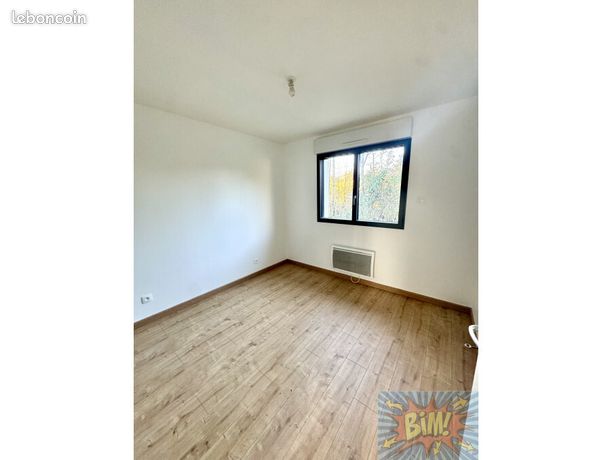 https://img.leboncoin.fr/api/v1/lbcpb1/images/e6/a4/45/e6a445c9e8288ac04643340592c561665bfc6457.jpg?rule=ad-image