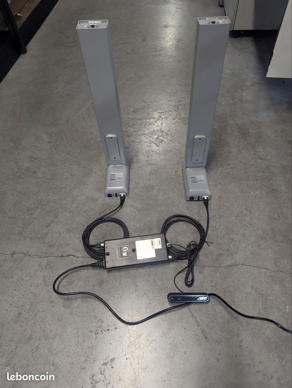 Pied de table réglable électrique (image 1)