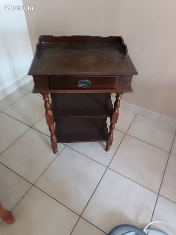 Table de nuit (image 1)