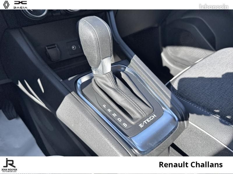 Renault Captur 1.6 E-Tech hybride 145ch Techno (image 6)