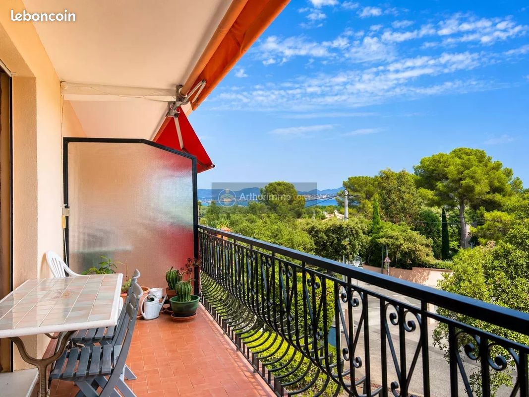 Appartement 3 pièces 74 m² · à Fréjus · 74 m² · 330 000 €