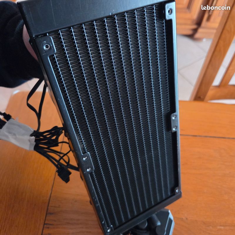 Watercooling RGB MSI + Ventilateurs RGB (image 6)