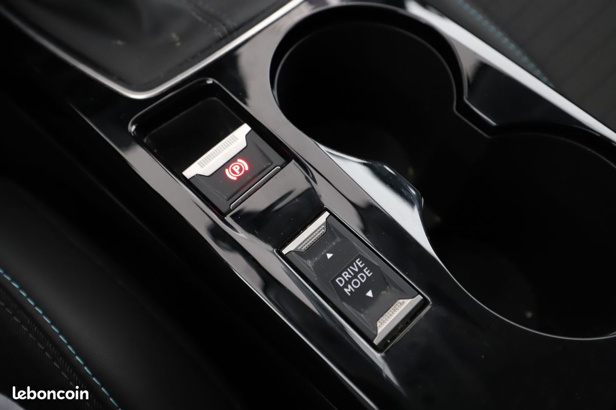 Peugeot 208 1.2 PureTech Allure Pack 100 ch (image 26)