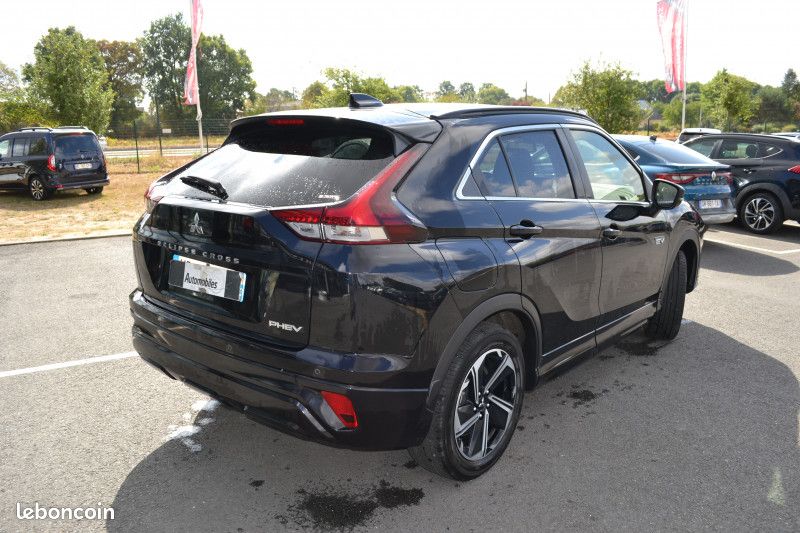 Mitsubishi ECLIPSE CROSS 2.4 MIVEC PHEV 188CH INTENSE 4WD 2023 (image 5)