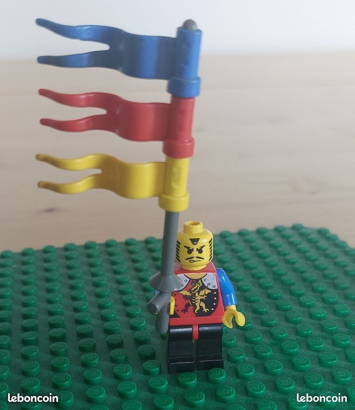 LEGO – chateau moyen age personnage mini figure Dragon Knights