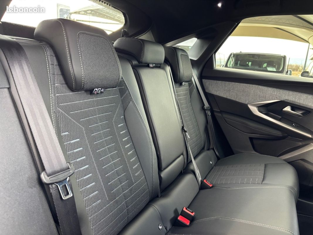 Peugeot 3008 (3) 1.2 HYBRID 145 E-DCS6 GT (image 8)