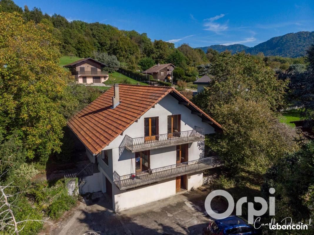 Maison 6 pièces 138 m² · à Perrignier · 138 m² · 525 000 €