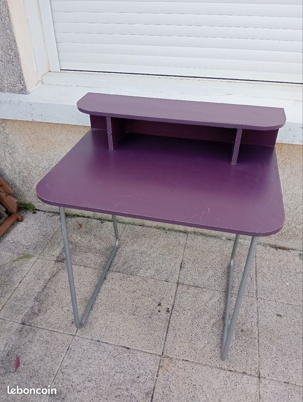 Bureau avec étagère (image 1)