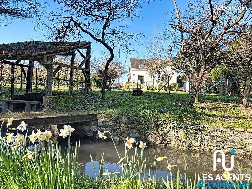Maison 6 pièces 175 m² · à Meung-sur-Loire · 175 m² · 365 000 €