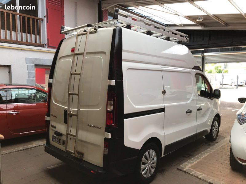 Renault trafic iii (2) fourgon grand confort l1h2 1200 energy dci 145 (image 4)