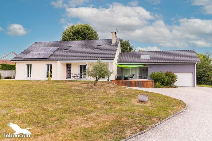 Maison 8 pièces 160 m²