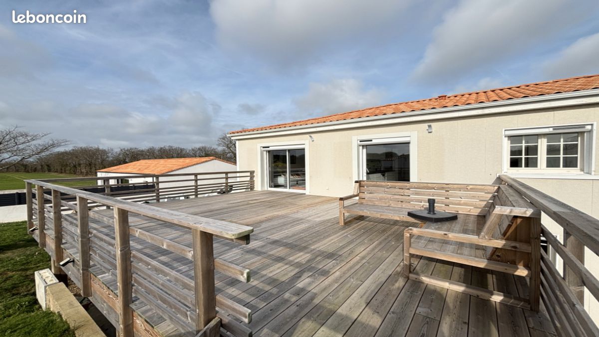 Maison 6 pièces 140 m² · à Les Achards · 140 m² · 394 900 €