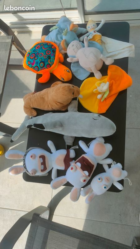 Peluches enfant (lapin crétin, nestor et capucine) (image 1)