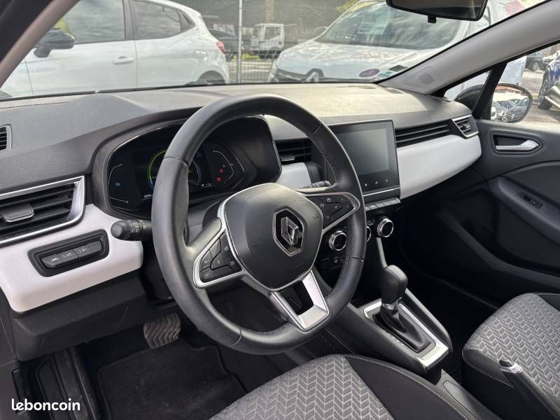 Renault Clio E-Tech full hybrid 145 Evolution (image 26)